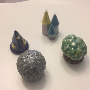 Disney salt and pepper shakers